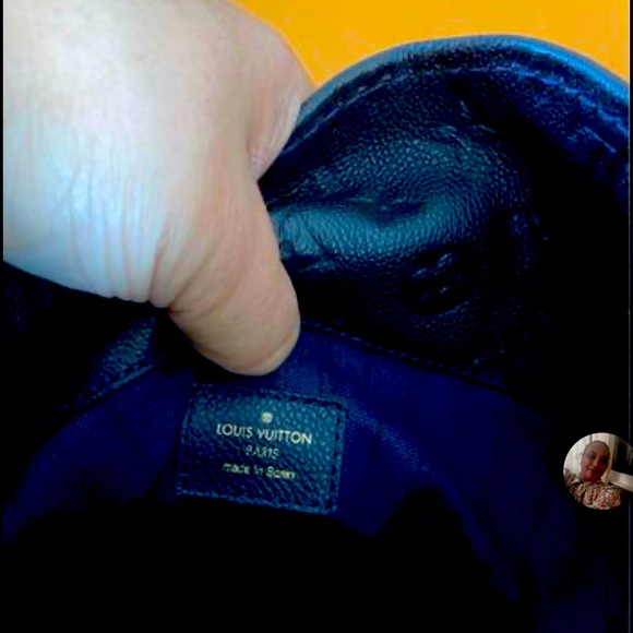 Authentic Louis Vuitton Artsy Navy Monogram (Rare) - Picture 4 of 10